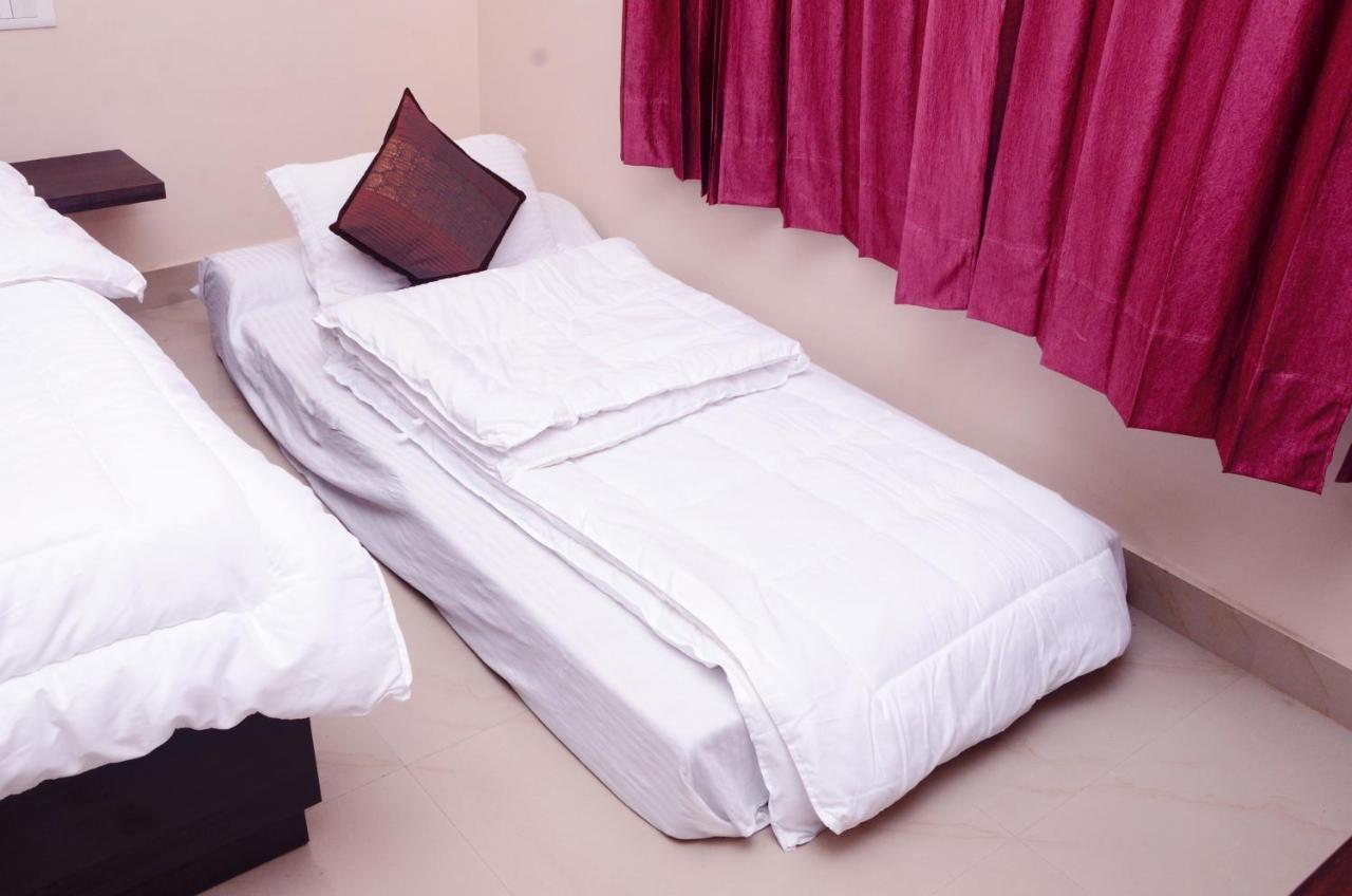 Hotel Golden Sunrise Inn Амритсар Екстериор снимка